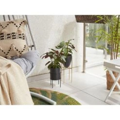 Beliani Plantenbak Voor Buiten LEFKI - Zwart Ijzer -Groene Hoek 1c0082815f0b44908aa62a925dd4d9b8