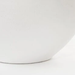 Mica Decorations Bloempot Boule - Mat Wit - Keramiek - 20 X 18 Cm -Groene Hoek d7fdc789d4e94cdba7f7e7c91ea99dfb